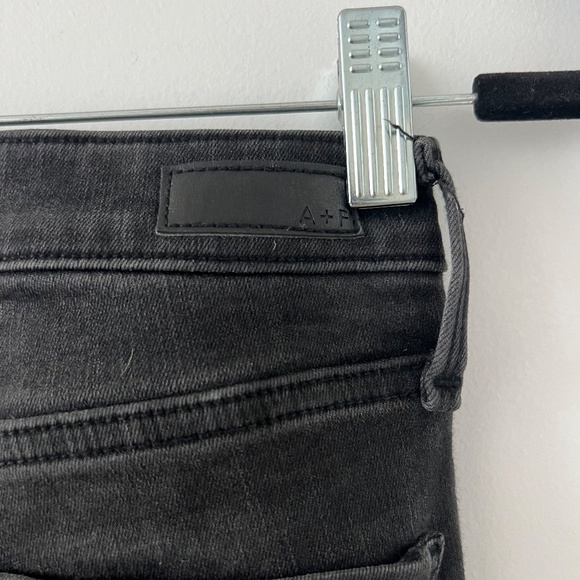 Abercrombie & Fitch - High-Waist Black Distressed Skinny Jeans - Picture 6 of 6